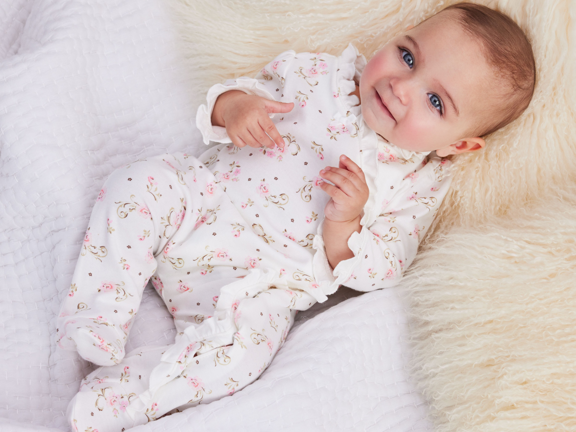 Newborn outfits best sale